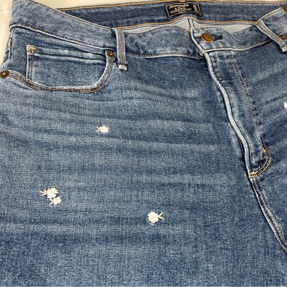 Abercrombie & Fitch High Rise Embroidered Jeans Sz 33/16 L - Picture 4 of 14